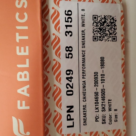 Fabletics Performance Sneaker - Picture 4 of 5